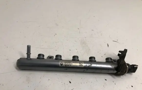 Opel Vivaro Fuel main line pipe 175214823R 8201323501 1505000049