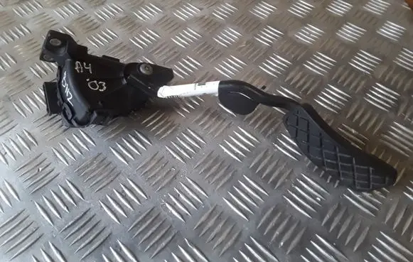 Audi A4 S4 B6 8E 8H Accelerator throttle pedal 8E2721523A 6PV00802680