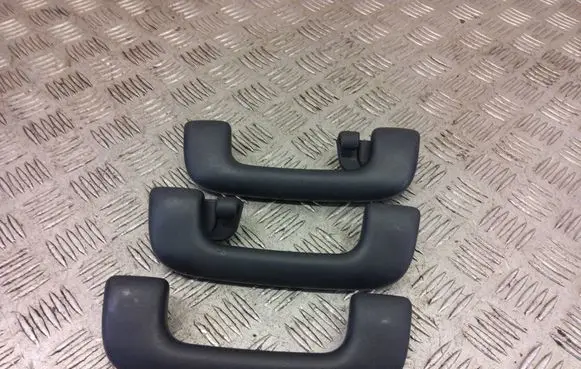 KIA Pro Cee'd III A set of handles for the ceiling 