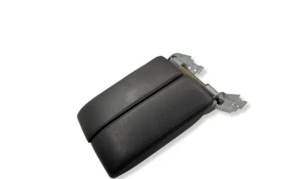 Volkswagen Touareg II Armrest 1205954