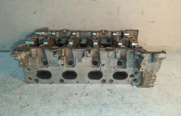 Mercedes-Benz C W205 Engine head 2740160400