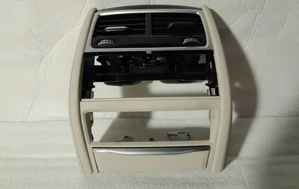 BMW 7 G11 G12 Rear air vent grill 9302186