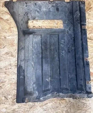 BMW X6 E71 Center/middle under tray cover 7160235 51757160235