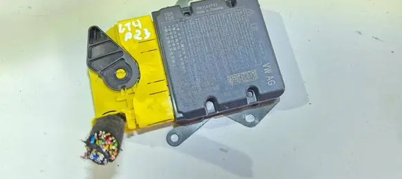 Audi A3 S3 8V Airbag control unit/module 5Q0959655N
