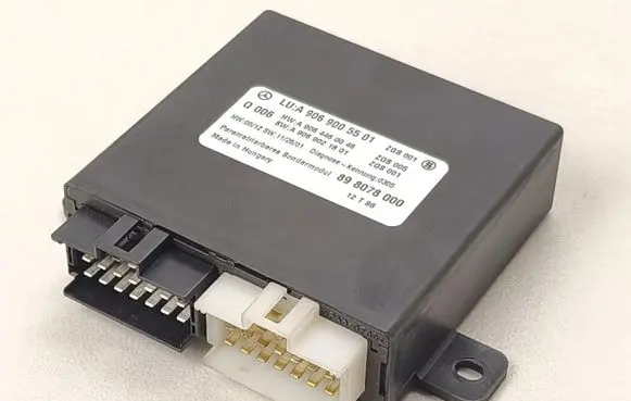 Mercedes-Benz Sprinter W906 Comfort/convenience module A9069005501 20260327HCR1325 9069005501