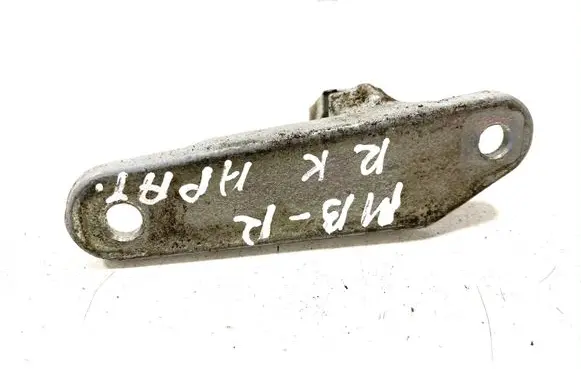 Mercedes-Benz R W251 Front door lower hinge L146B