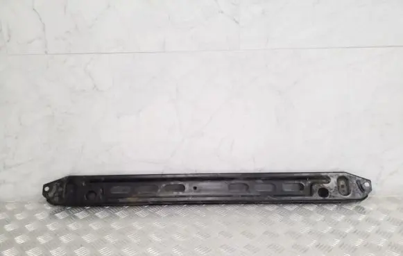 Radiator mount bracket