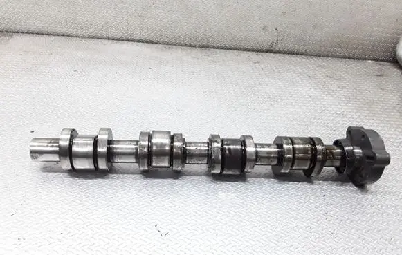 Volkswagen Golf V Camshaft 03G109240