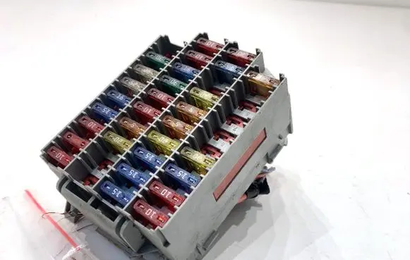 Volvo V70 Fuse box set 9162439