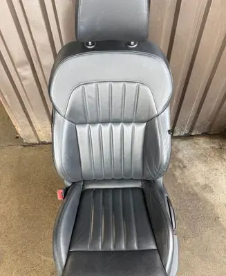 Skoda Superb B8 (3V) Front driver seat 