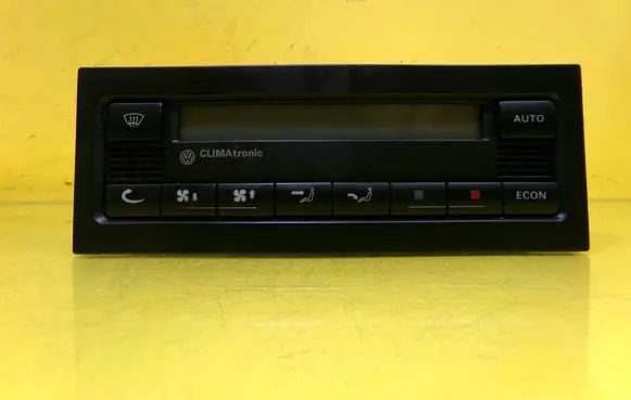 Volkswagen PASSAT B5.5 Climate control unit 1706004