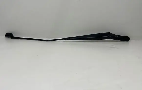 Front wiper blade arm