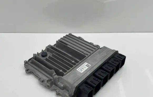 BMW 5 G30 G31 Engine control unit/module 9885785 030205133 0281036429