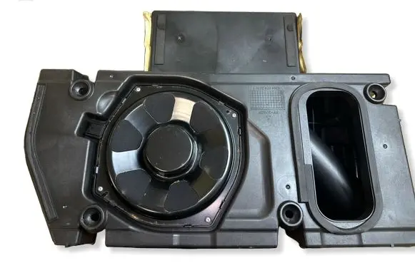 Land Rover Range Rover L405 Subwoofer speaker CPLA111A30EB 137739