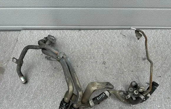 Nissan Patrol Y61 Engine coolant pipe/hose 21022VC300