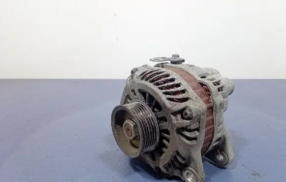 Mitsubishi Grandis Generator/alternator MN158384