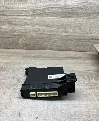 Toyota Avensis T270 Other control units/modules 8865005310 MB2774000832