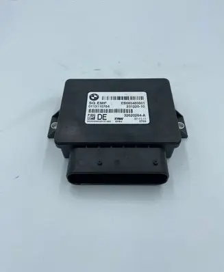 BMW 5 F10 F11 Hand brake control module 6854856 23122010 32620264A