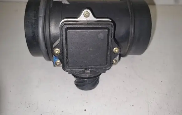 BMW 5 E39 Mass air flow meter 5WK9007 1730033 14585326
