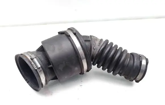 Opel Astra J Air intake hose/pipe 13399811 1106790S03 1108402S01