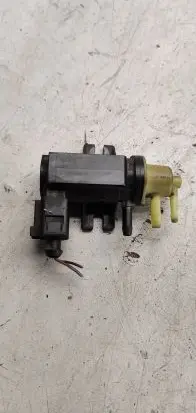 Volkswagen PASSAT B6 Vacuum valve 1k0906627a