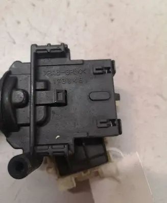 Toyota Yaris Indicator stalk 173648