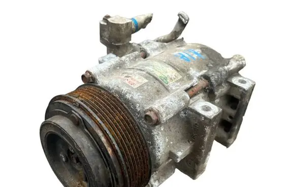 KIA Sorento Air conditioning (A/C) compressor (pump) 977013E350