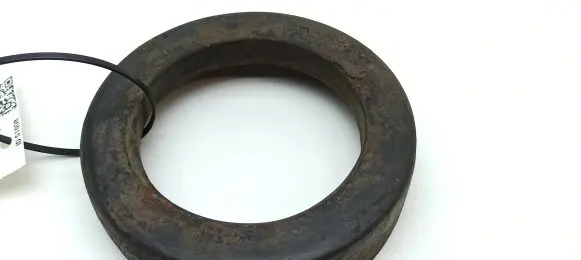Mercedes-Benz COMPAKT W115 Rear coil spring rubber mount 
