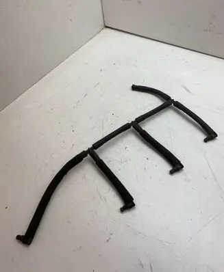 Volkswagen Jetta VI Fuel return line/hose 