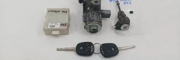 Toyota Avensis T250 Lock set 450200504 736670A VALEO