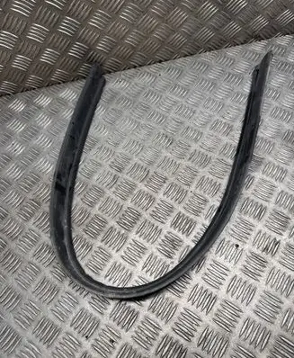 BMW 2 F45 Engine compartment rubber 7300515
