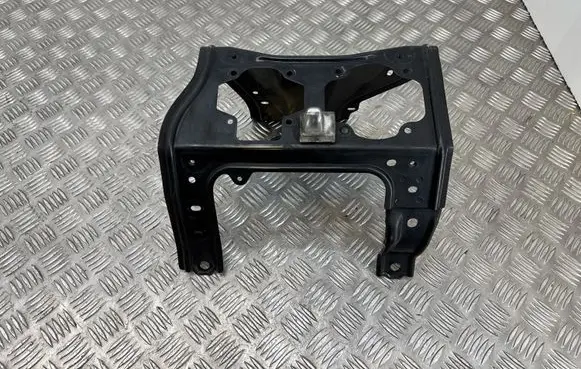 Nissan Leaf II (ZE1) Electric car charge socket cover 985815RA0A