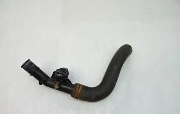 Peugeot 308 Engine coolant pipe/hose 9804208380