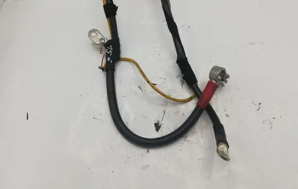 Audi A6 S6 C6 4F Positive cable (battery) NOCODE