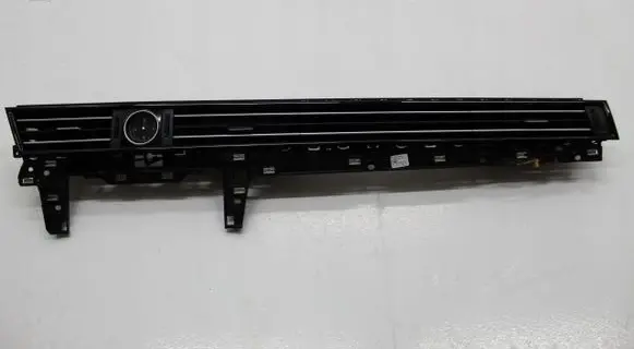Volkswagen PASSAT B8 Dash center air vent grill 3G1858416C