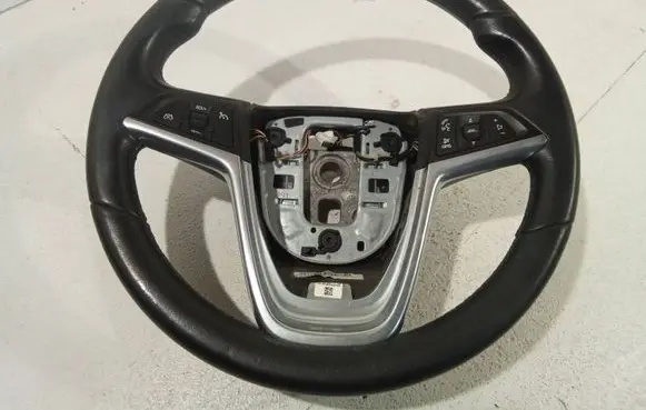 Opel Astra J Steering wheel 13351021 13251692