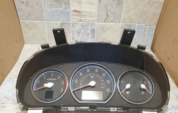 Speedometer (instrument cluster)