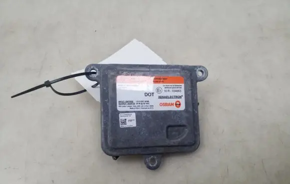 Hyundai ix35 Xenon control unit/module A71154400DG
