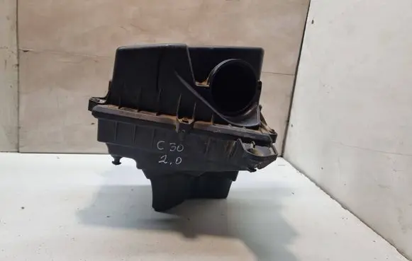 Air filter box