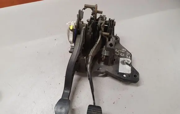Citroen C5 Pedal assembly 9665383080