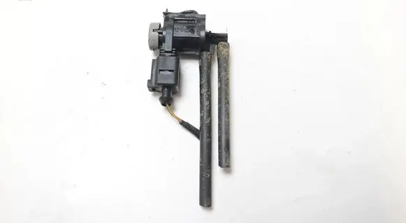 Audi A4 S4 B8 8K Turbo solenoid valve 1K0906283A