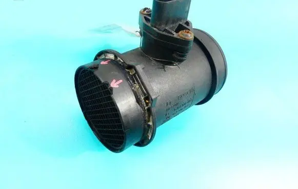 Volkswagen PASSAT B5.5 Mass air flow meter 0281002429 IMPRK1217092