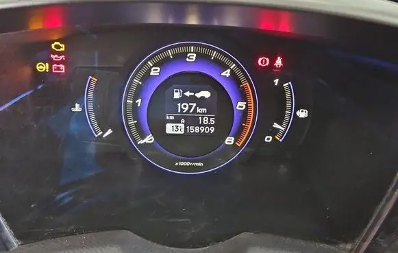 Speedometer (instrument cluster)