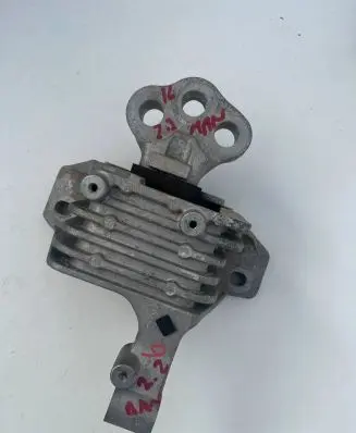 Jeep Cherokee Gearbox mount P68141406AG 3216