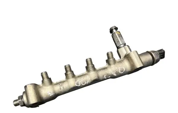 Opel Astra J Fuel main line pipe