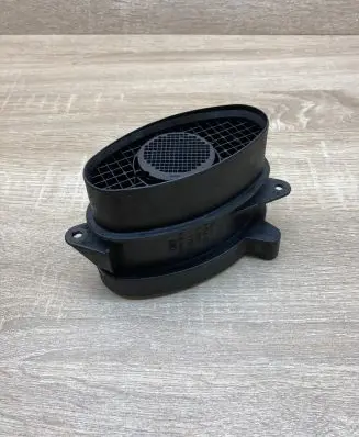 BMW 5 E39 Mass air flow meter 7787076 0928400468