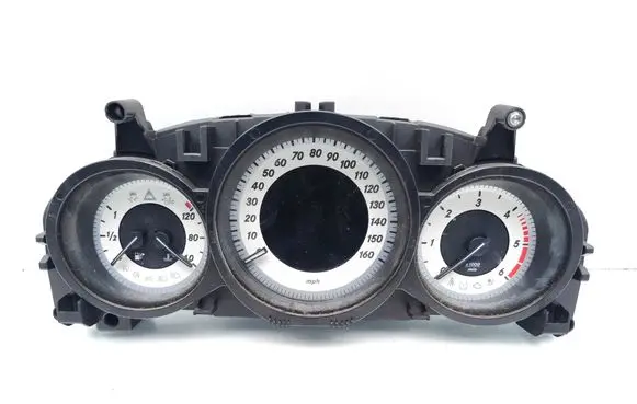 Mercedes-Benz E A207 Speedometer (instrument cluster) A2129007918 2129014005 2129028206