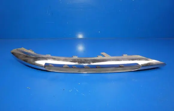 Mercedes-Benz B W246 W242 Front fog light trim/grill A2468850474
