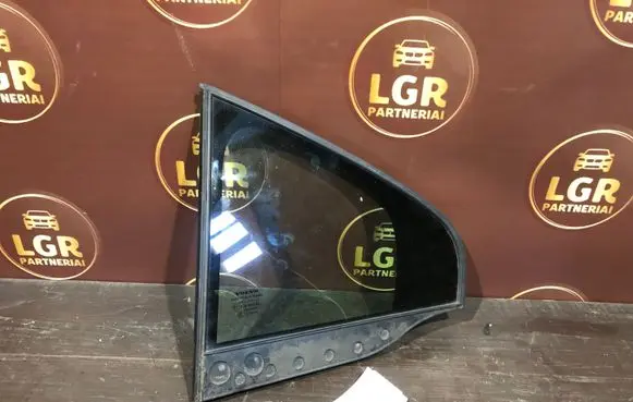 Volvo S80 Rear vent window glass 30779888