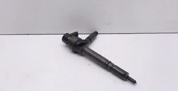 Fuel injector